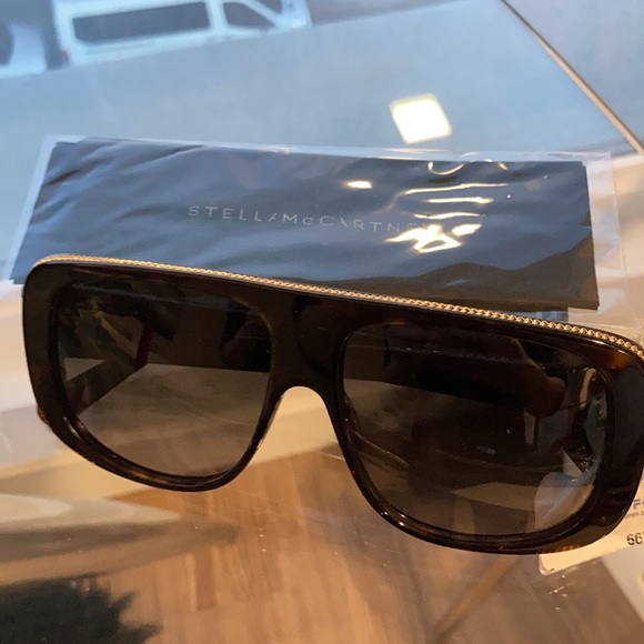 😎 🔥❤️Stella Mc Cartney sunglasses 🕶❤️with leather pouch 👝!! - Picture 8 of 11